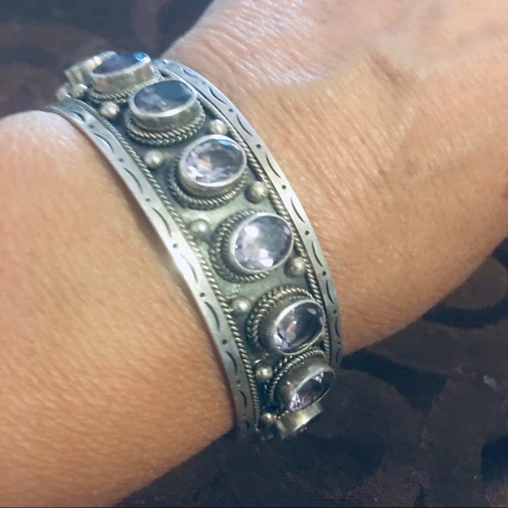 Navajo Sterling Silver & amethyst stone Bracelet - Picture 4 of 8